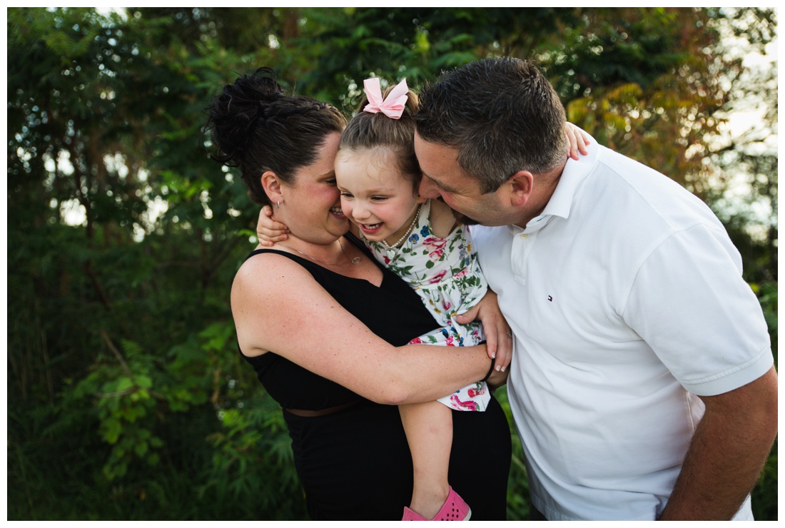 brittany vanruymbeke, chatham-kent family photographer, chatham-kent maternity photography, sarnia maternity photographer, family maternity, family of 3 laughing together