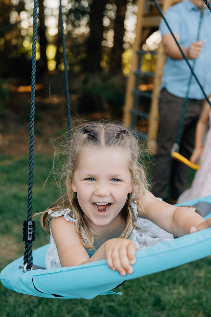 Authentic family photo session with young kids in Chatham-Kent Ontario